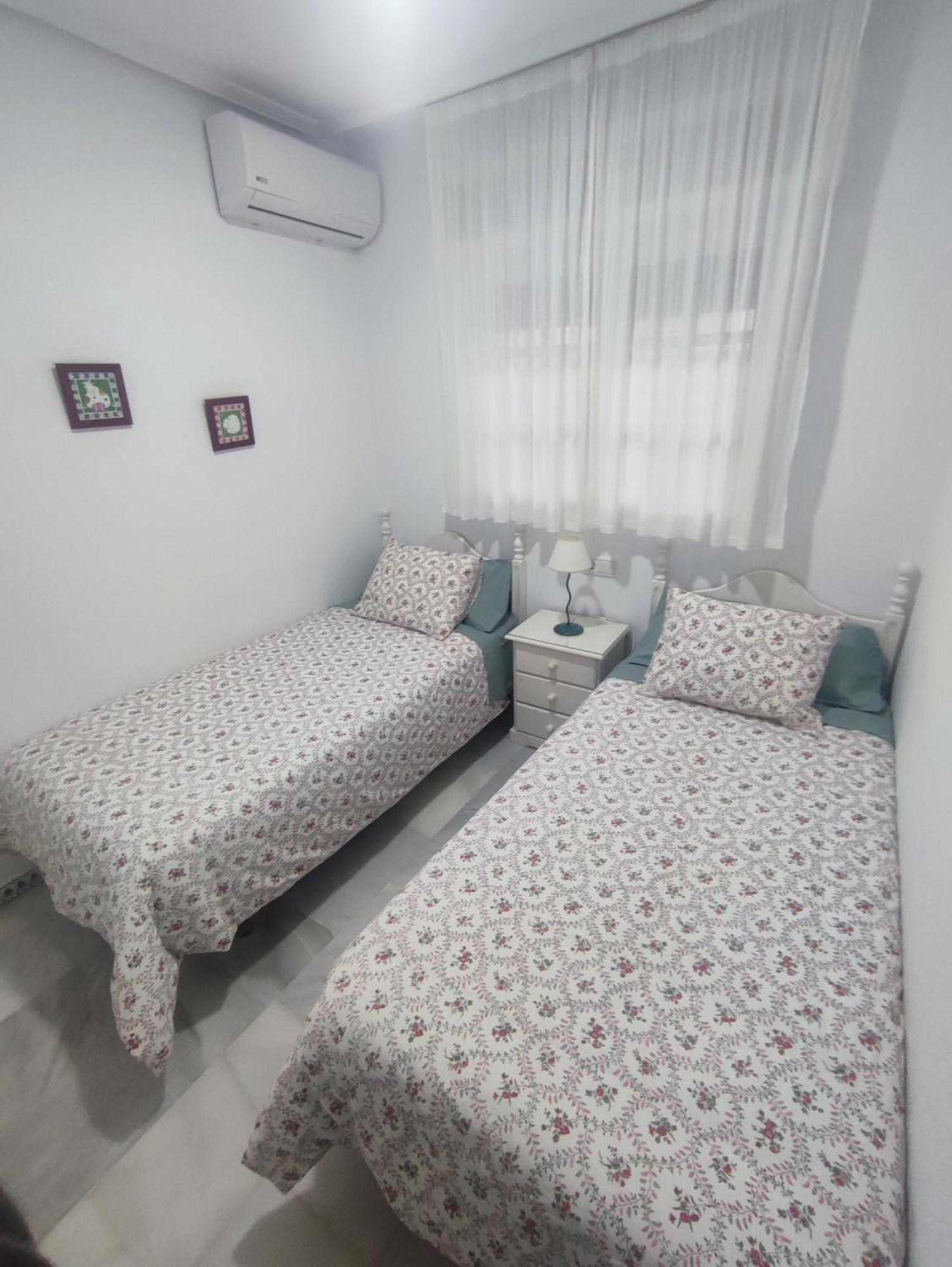 Apartamento Pinar Del Atlantico La Barrosa Chiclana de la Frontera Bagian luar foto